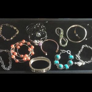 🧞‍♀️3 for &25/ 4 for 30🧞‍♀️~Bracelet bundle